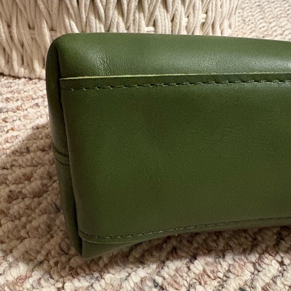 Portland Leather Goods Large Pine Eclipse Crossbody Bag - Picture 3 of 11